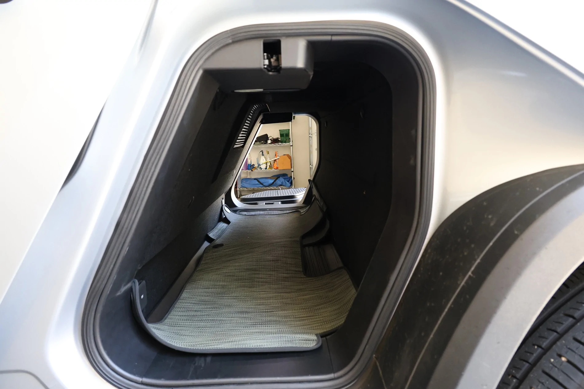 Rivian R1T R1S *** Price Reduced *** For Sale 2024 R1T Dual Motor Large Battery $51500 CJ3A2451