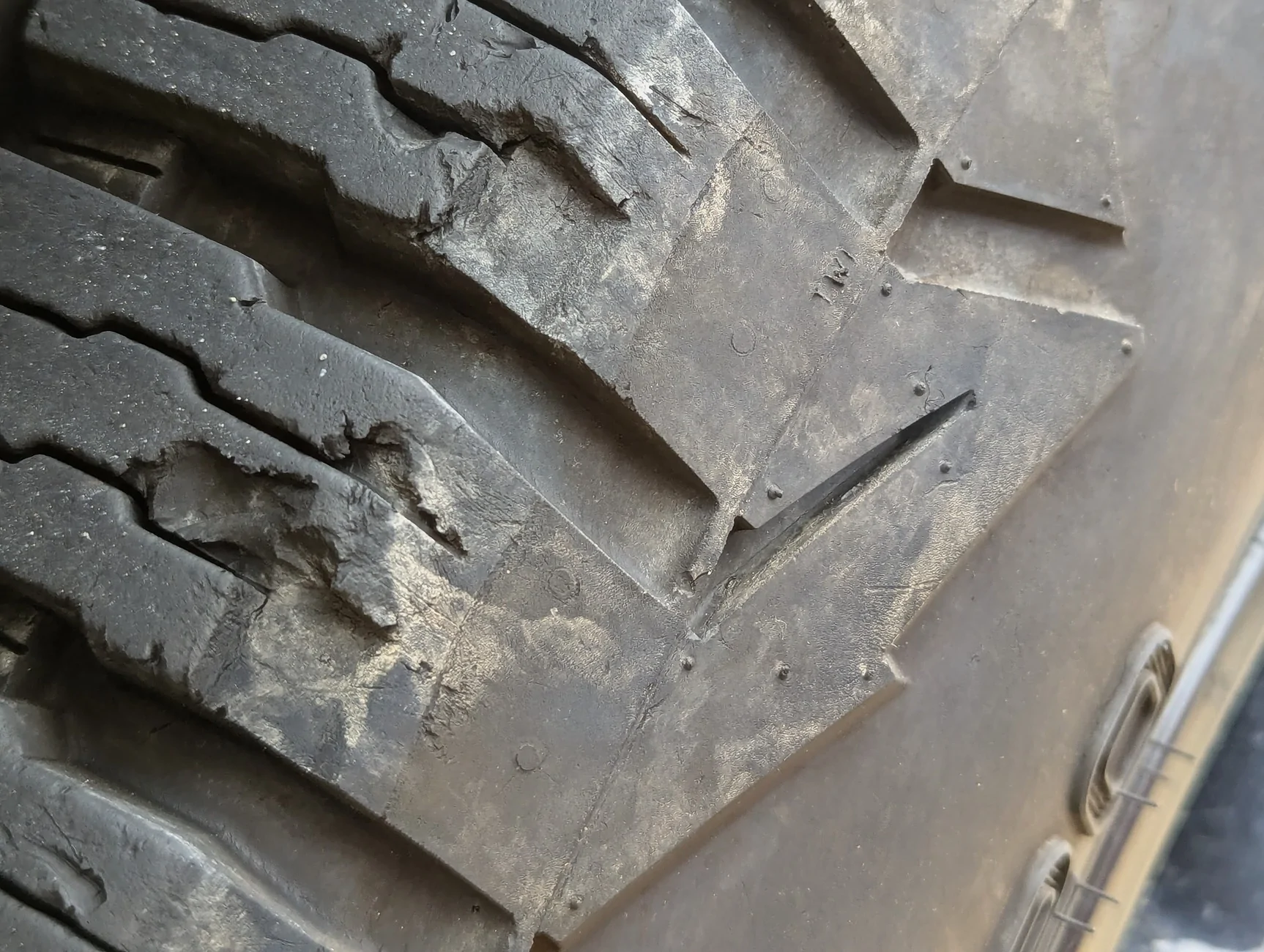Rivian R1T R1S Nokian Outpost nAT Tires 15,000 Mile Update 1000006145