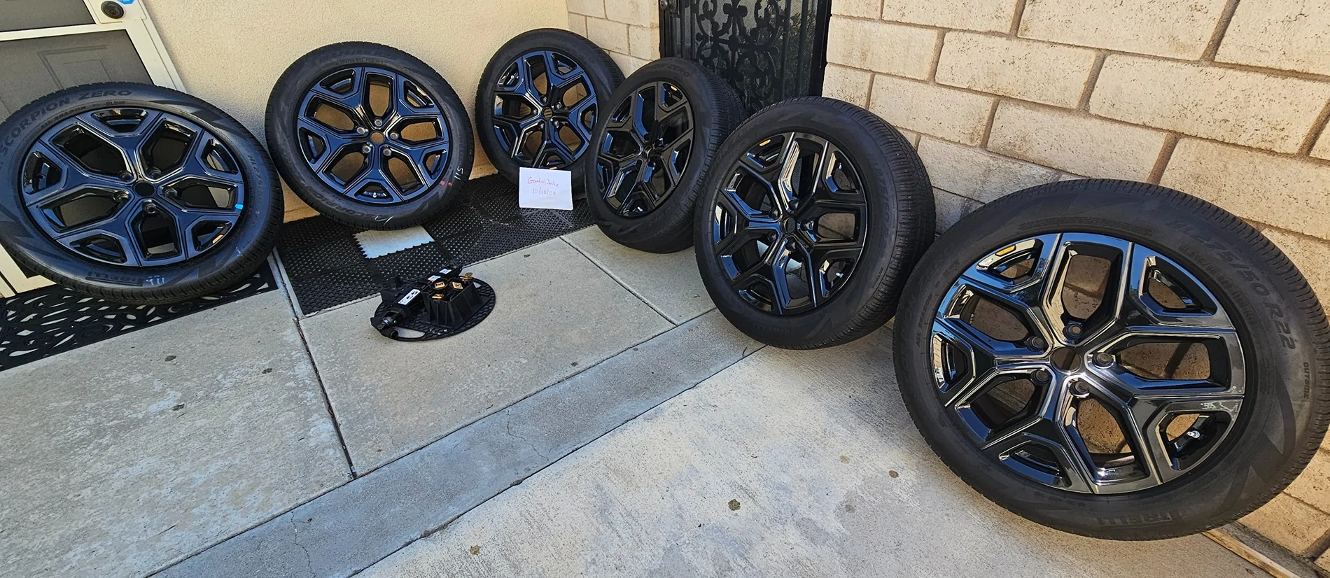 Rivian R1T R1S IE/OC ~ 22" Sport Dark Wheels & Tires & Spare kit 20251018_112808