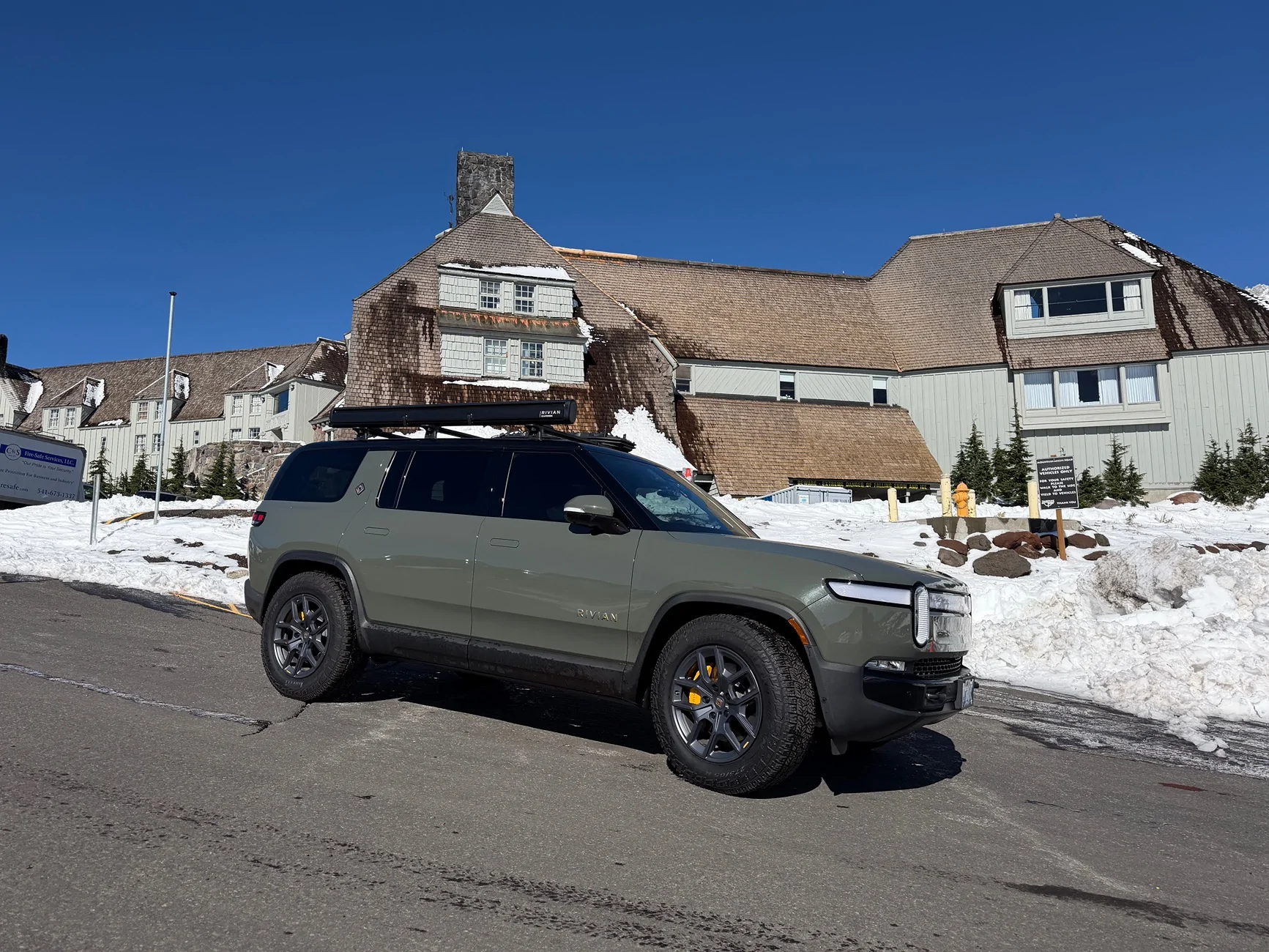 Rivian R1T R1S Rivian Kammok awning question IMG_0089