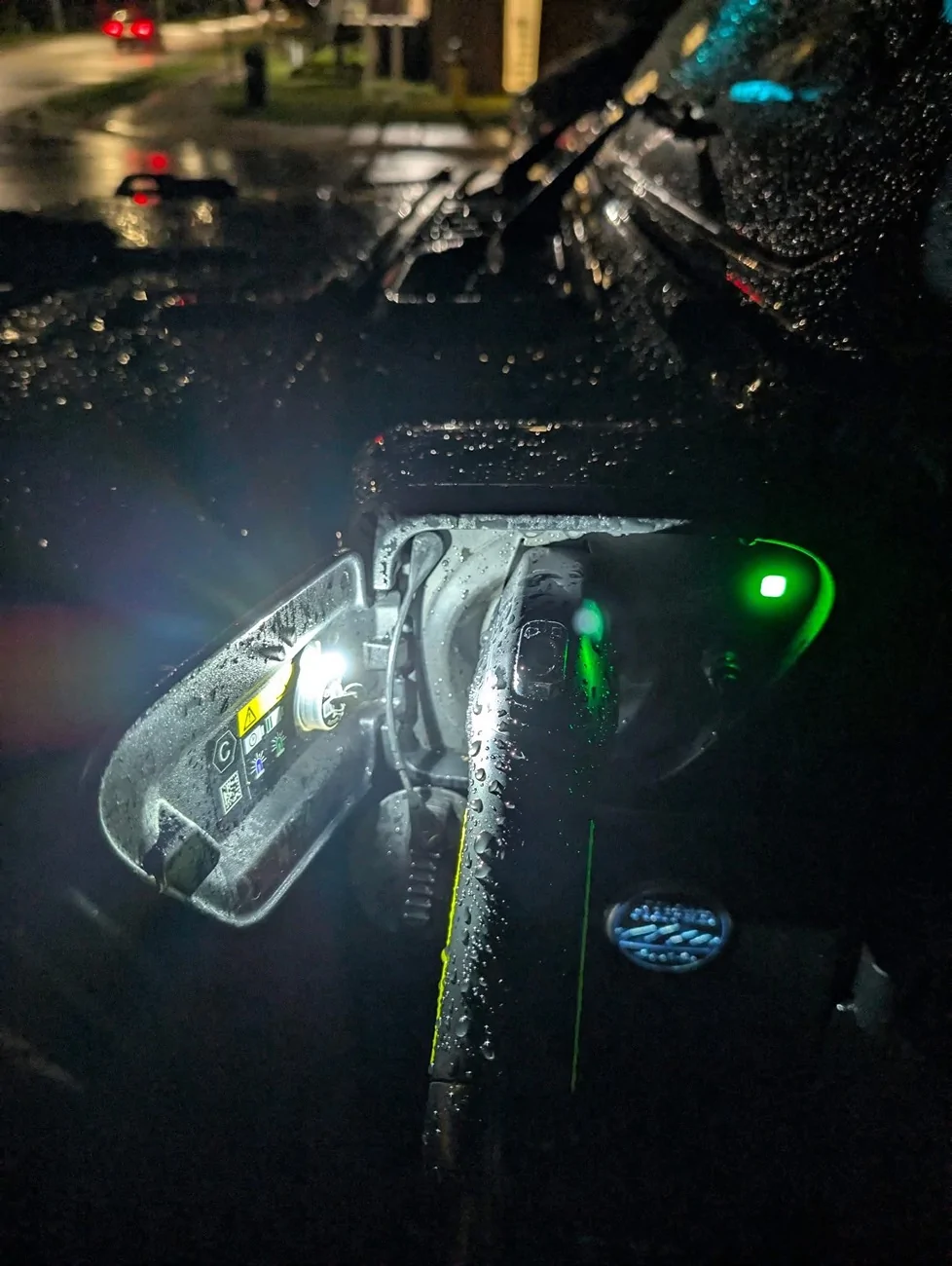Rivian R1T R1S Request: Lighted charging socket IMG_0589