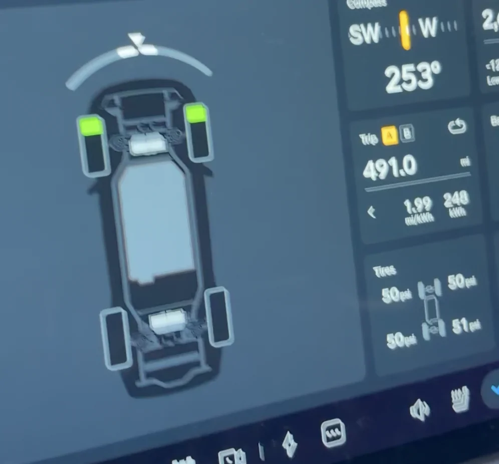 Rivian R1T R1S Changes to throttle behavior, cruise control and regen since 2025.22.01 (Gen1) 1761312732779-1n