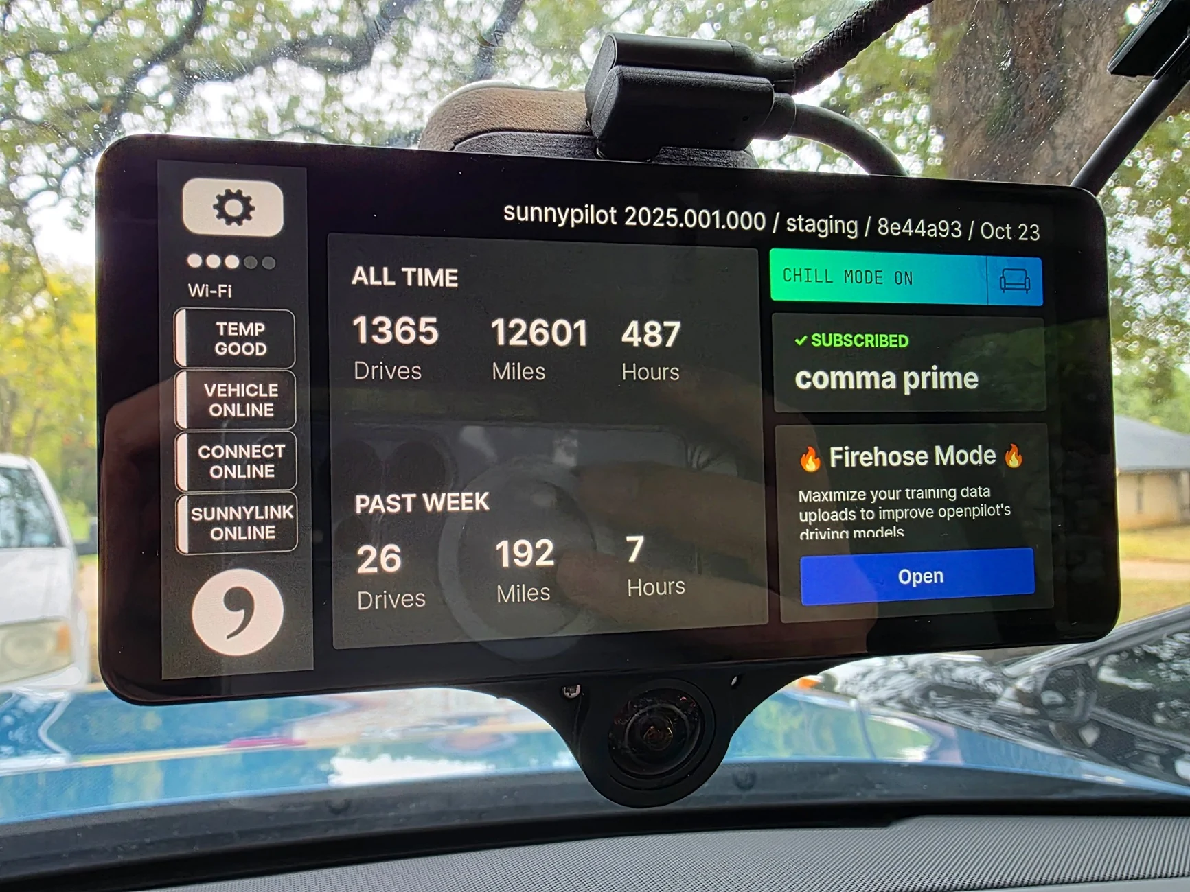 Rivian R1T R1S Comma AI/OpenPilot Update -- Watch it in Action on Gen1 Rivian (Video) 1000009243