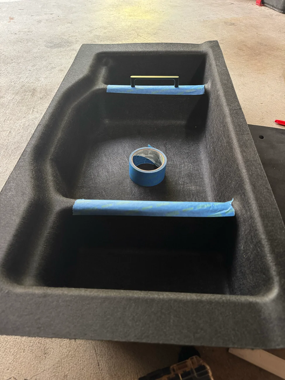 Rivian R1T R1S DIY: R1S Cargo Tray Grab Handles tempImageUYAkll
