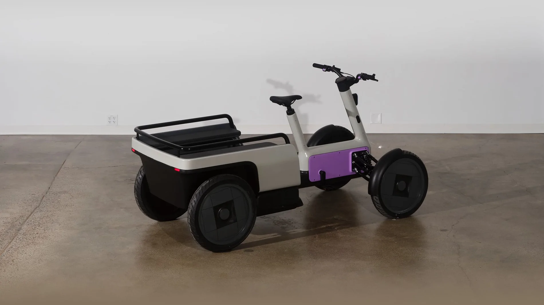 Rivian R1T R1S Review: I rode the ALSO TM-B E-Bike: Rivian Micromobility Startup’s First EV 1761589705102-i6