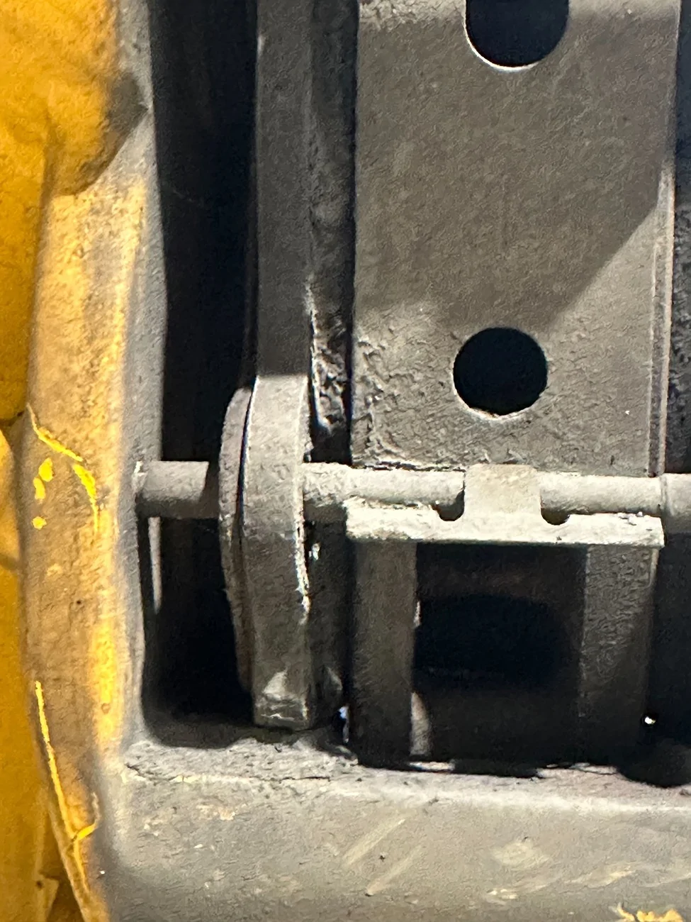 Rivian R1T R1S Them’s the Brakes: Replacing Pads only vs Pads & Rotors IMG_6109