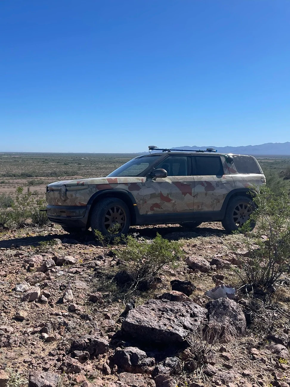 Rivian R1T R1S R2 prototypes off-road testing G4X_UEdasAIfbdZ