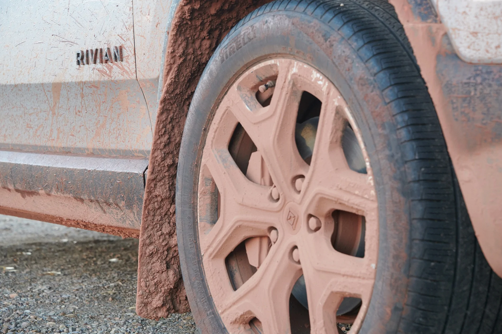 Rivian R1T R1S What did you do TO / WITH your Rivian today? 🧰 White Rim 25 Oct 17 2025Oct 17 2025