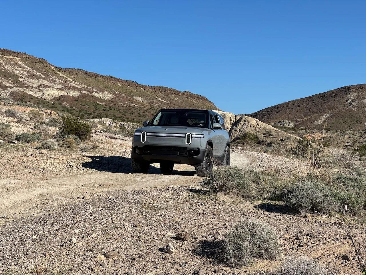 Rivian R1T R1S Mojave Road Trip Report in a Gen 2 R1S Trimotor with 22" Wheels IMG_0374