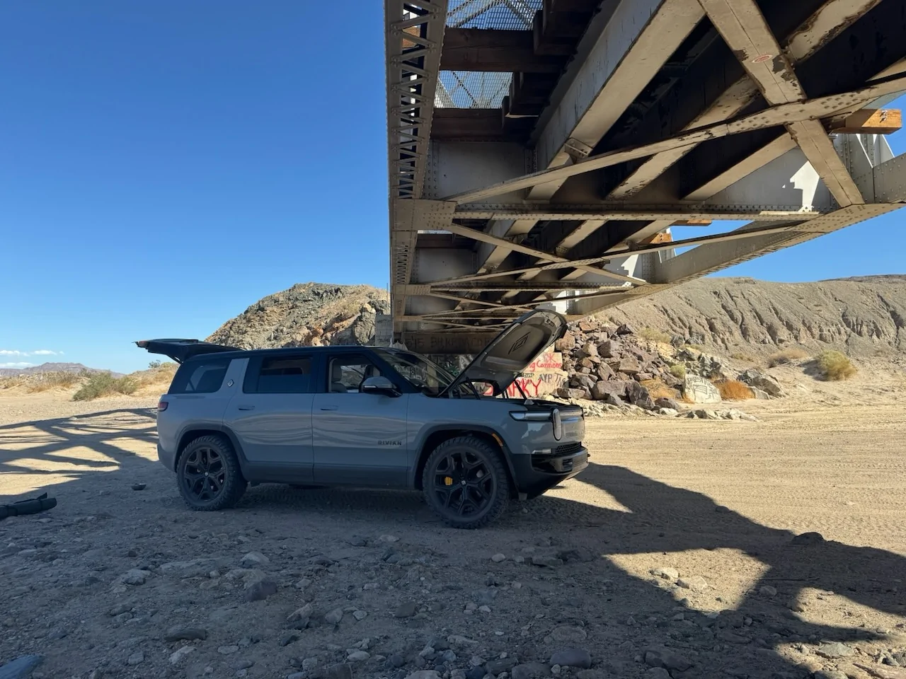 Rivian R1T R1S Mojave Road Trip Report in a Gen 2 R1S Trimotor with 22" Wheels IMG_0409
