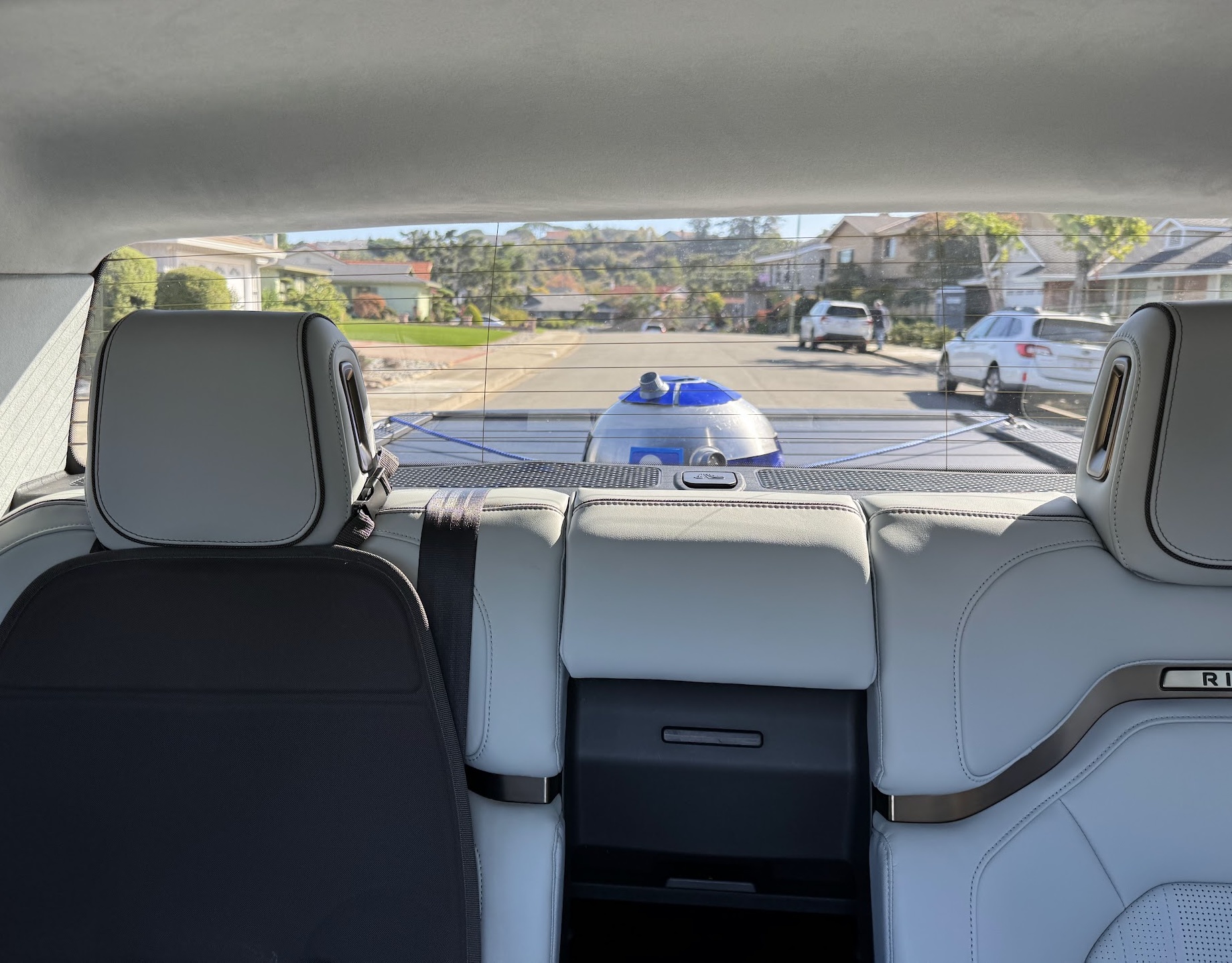 Rivian R1T R1S Let's see your Rivian's 2025 Halloween Costume Decorations! gIVodaV