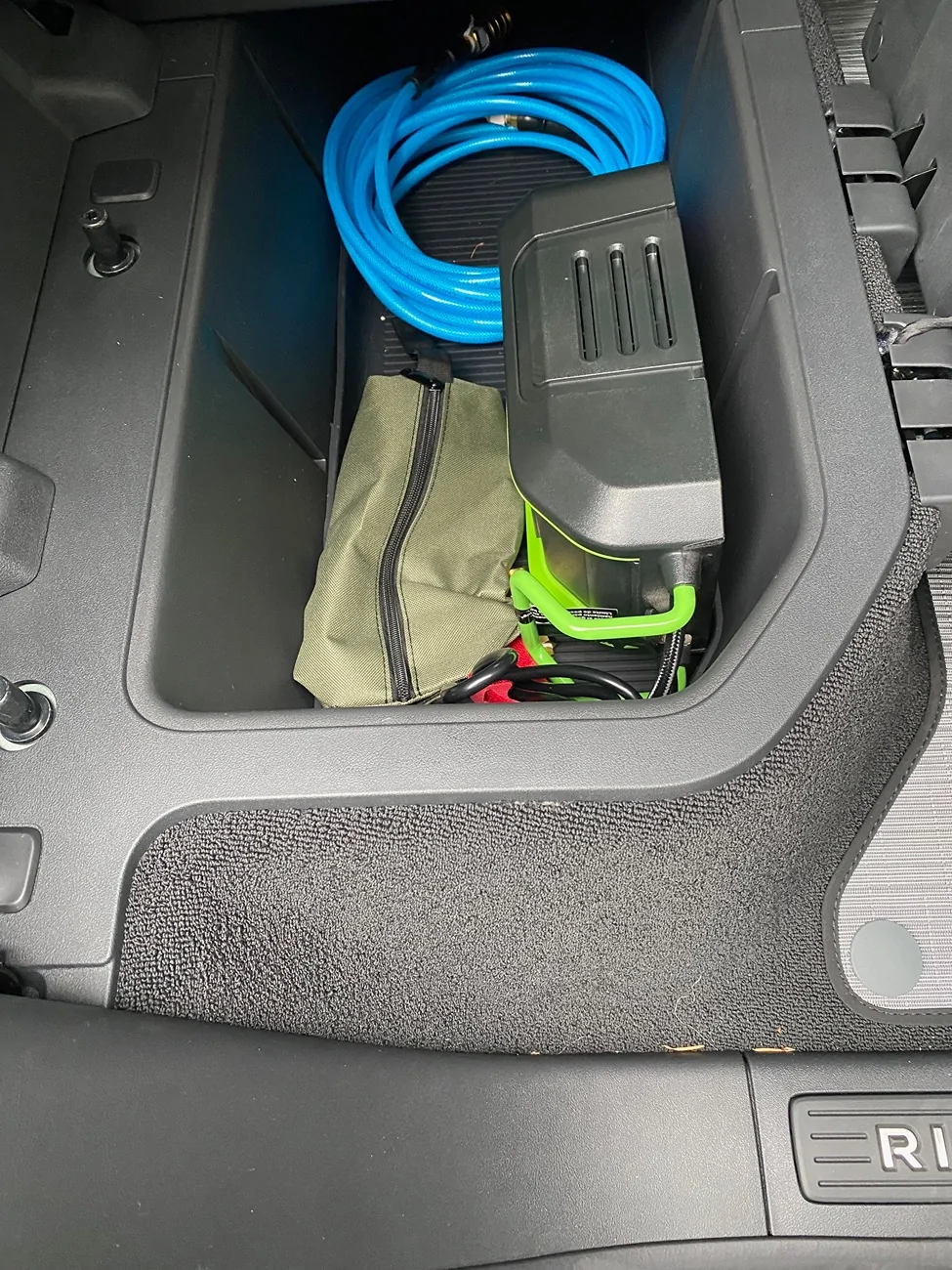 Rivian R1T R1S Portable tire pump? IMG_0144