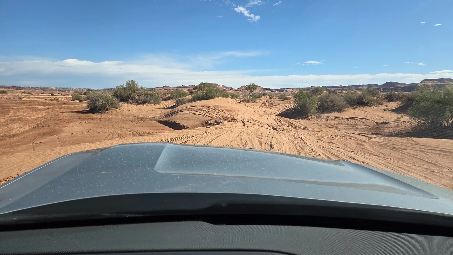 Rivian R1T R1S I aired down, and my efficiency went UP (in sand) 20251026_112301