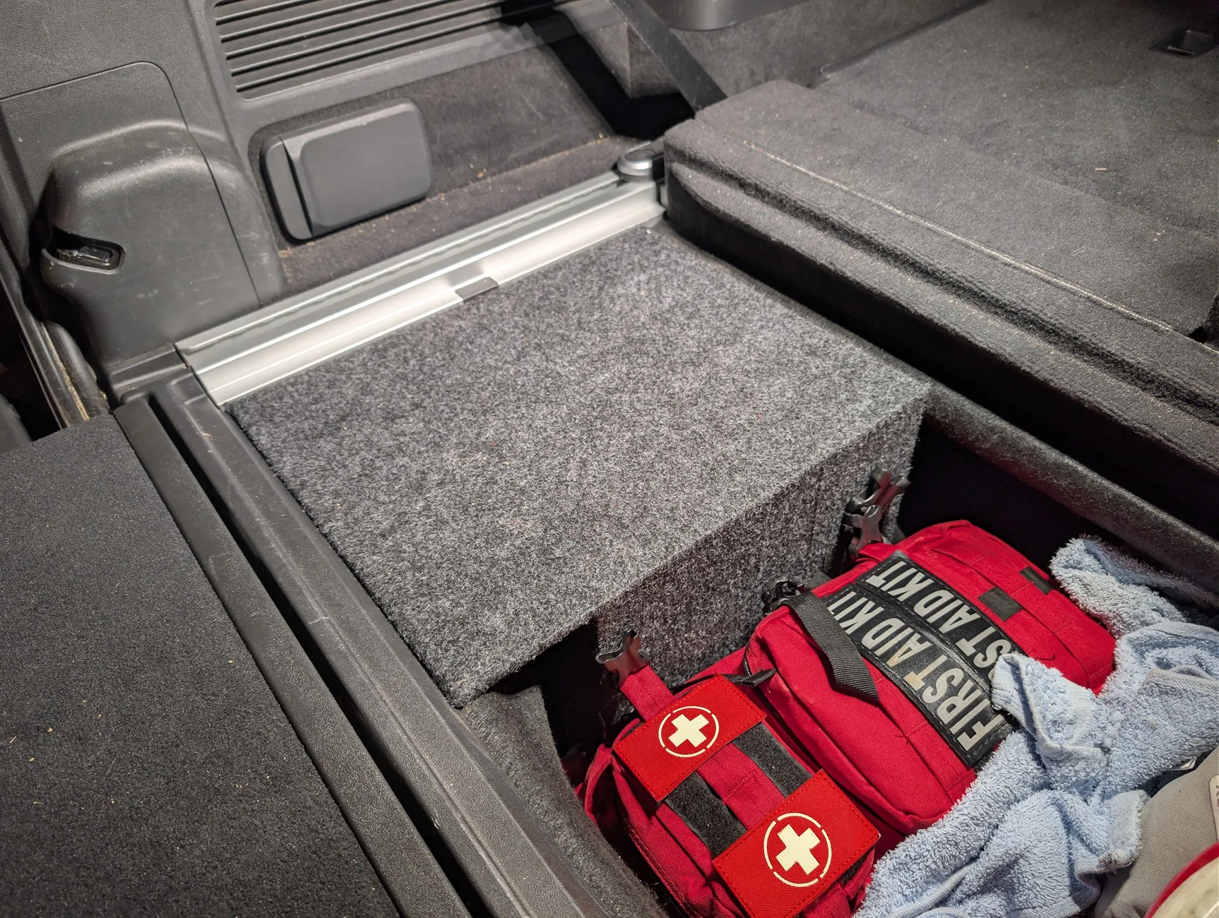 Rivian R1T R1S Diving Into Gen2 Standard Audio to Add a Subwoofer PXL_20251106_003911049