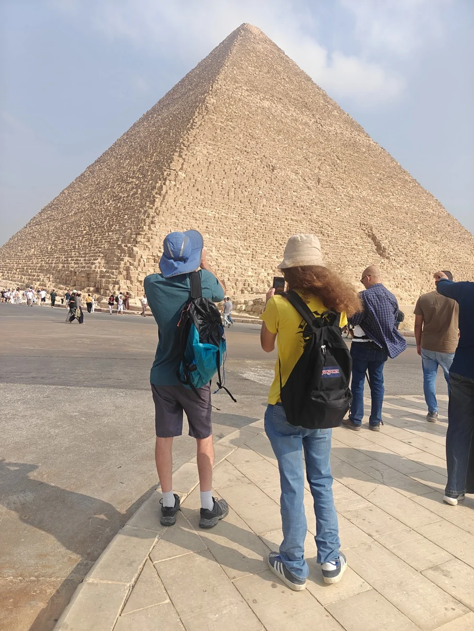 Rivian R1T R1S The Rivian backpack goes through Egypt. 2025-11-01 01.24.57