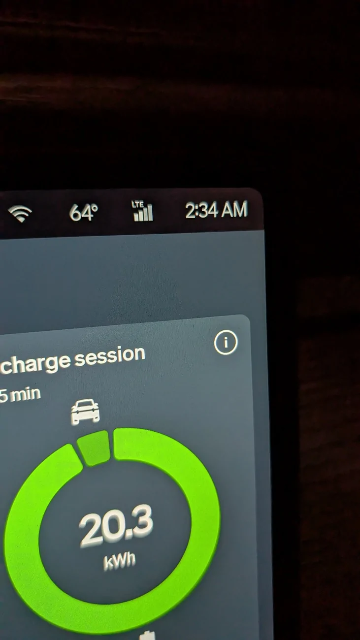 Rivian R1T R1S End Charging time is off by 1 hour PXL_20251107_103428354