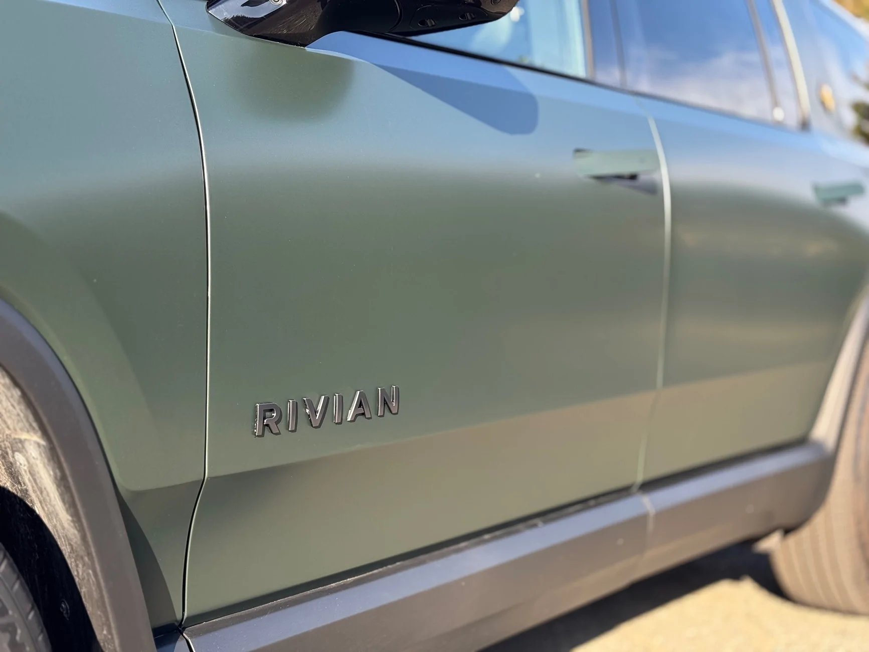 Rivian R1T R1S Forest Green R1S wrapped with TWRAPS Stealth PPF IMG_4729