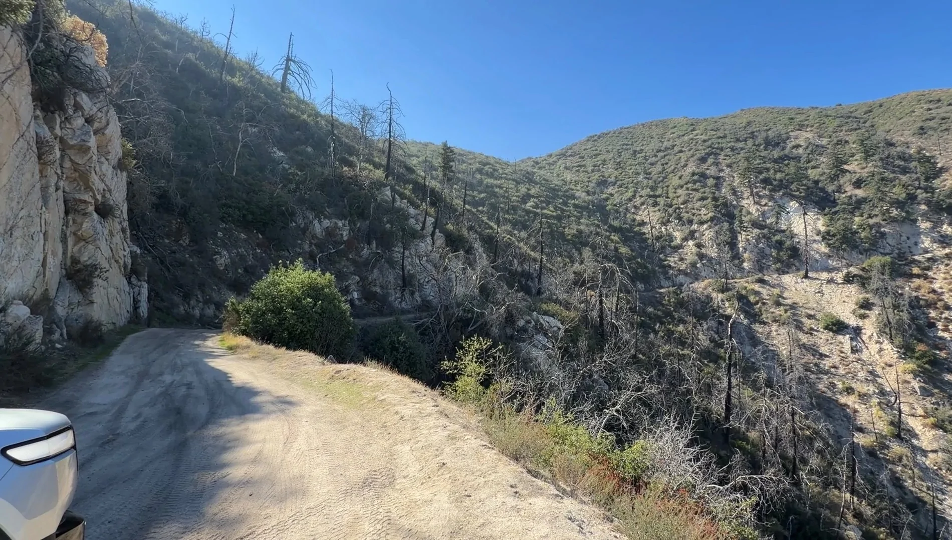 Rivian R1T R1S Sharing trails with ICE rigs: good, bad, or neutral? IMG_3984