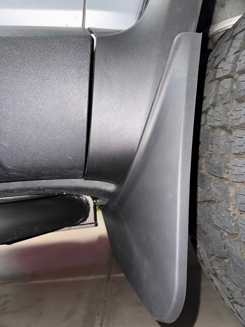 Rivian R1T R1S Mud flaps - recommendations / photos? IMG_2543