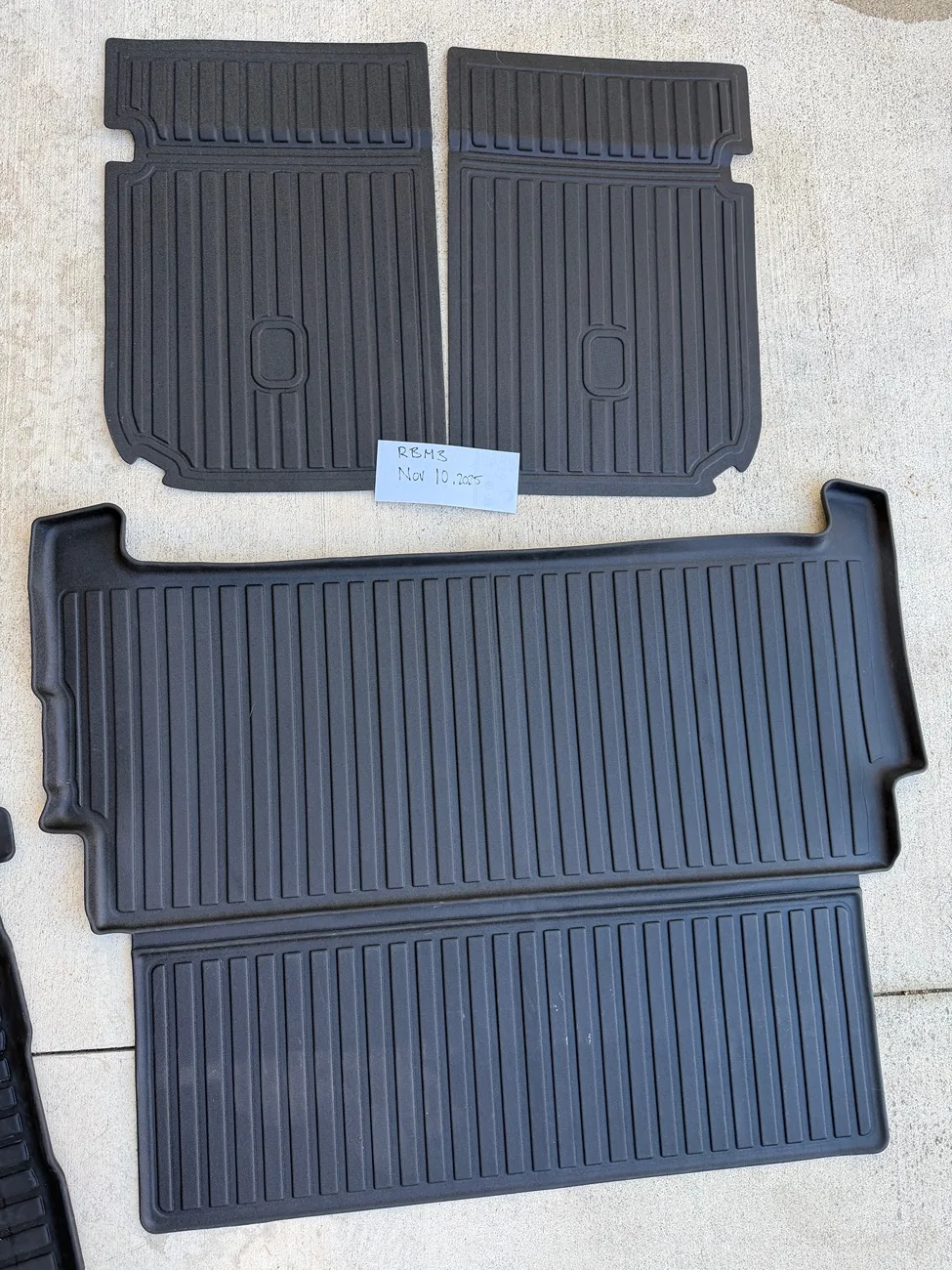 Rivian R1T R1S FS -Los Angeles area: R1S LinerX Floor mats and Canvas back tailgate. IMG_0013