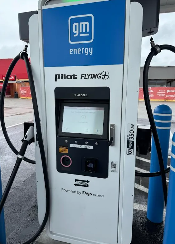 Rivian R1T R1S Ohio to Phoenix - EA still the worst CPO 1762883924974-nc