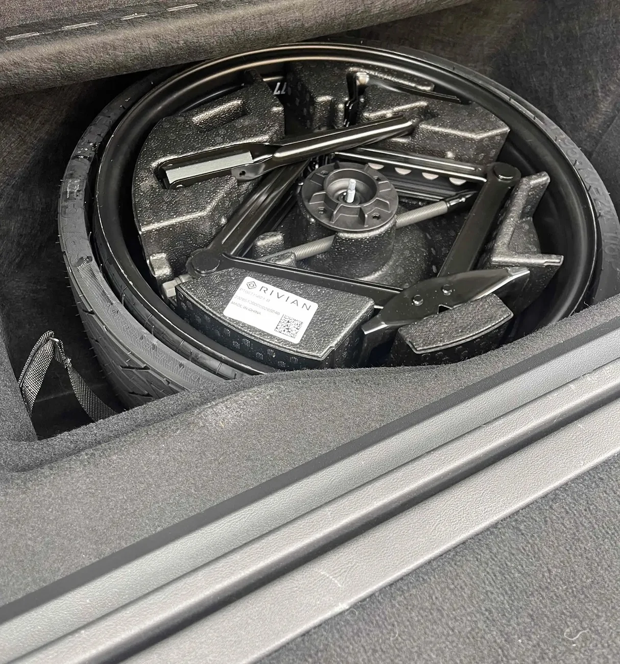 Rivian R1T R1S Latest R2 pics off roading on Moab trails Rivain R1S Spar