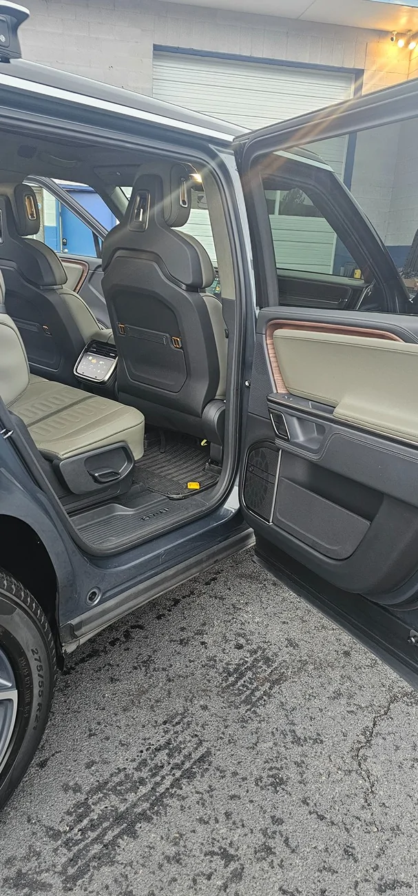 Rivian R1T R1S SOLD 2023 R1S Adventure Quad Low Miles Lowered Price 20251103_162144