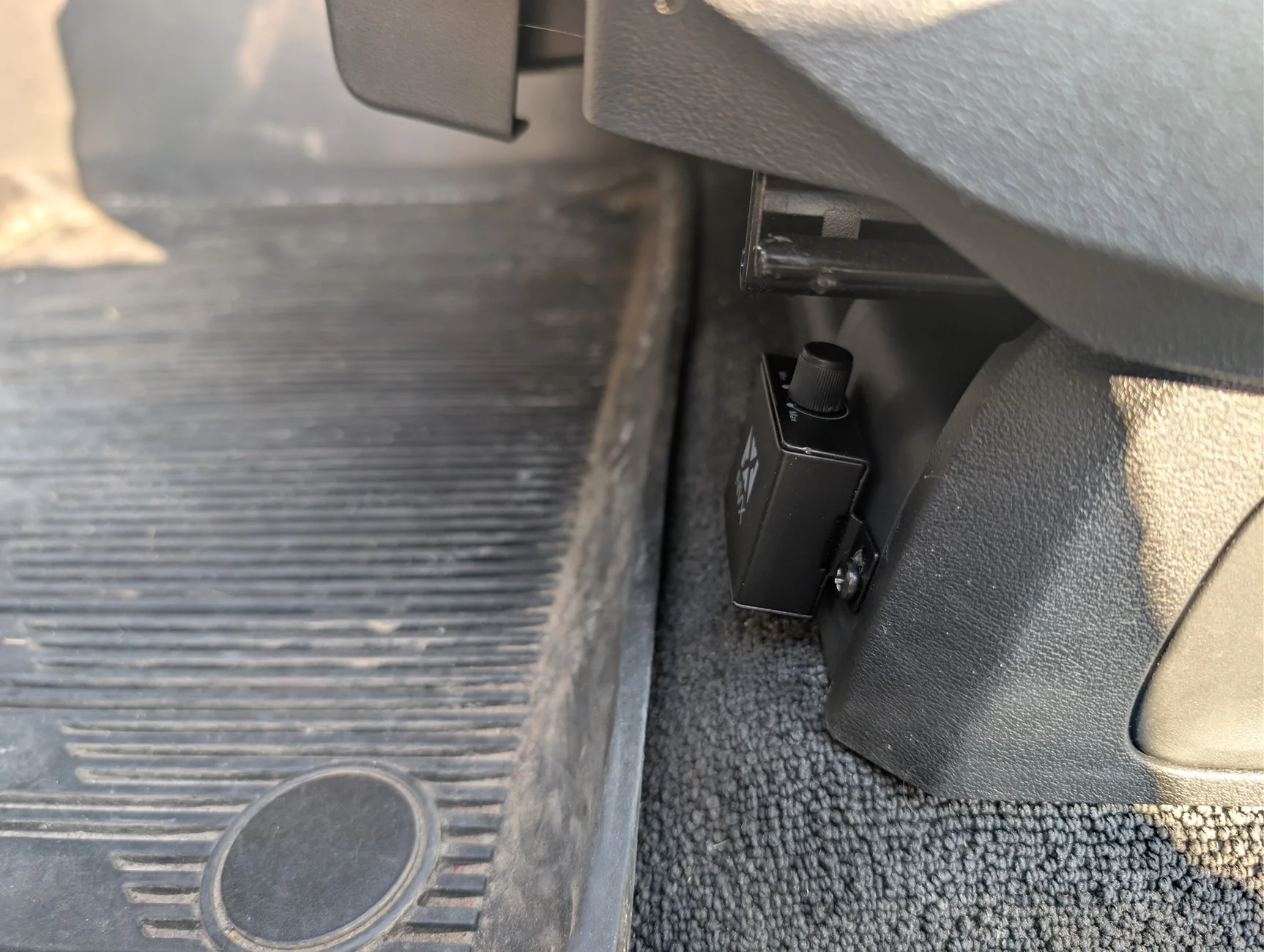 Rivian R1T R1S Diving Into Gen2 Standard Audio to Add a Subwoofer 1000004397