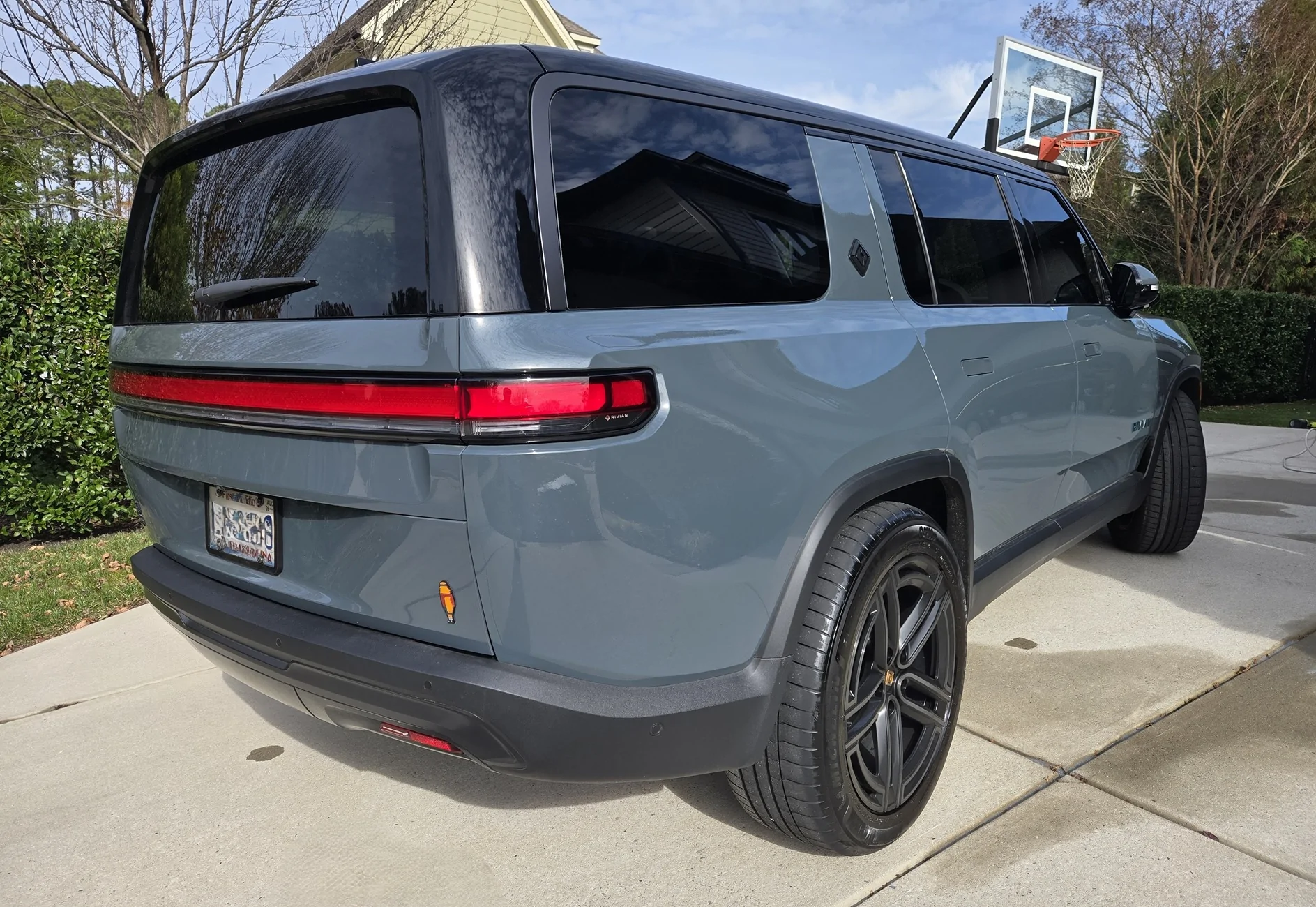 Rivian R1T R1S Help color matching Gen2 Quad Calipers? 20251115_131142