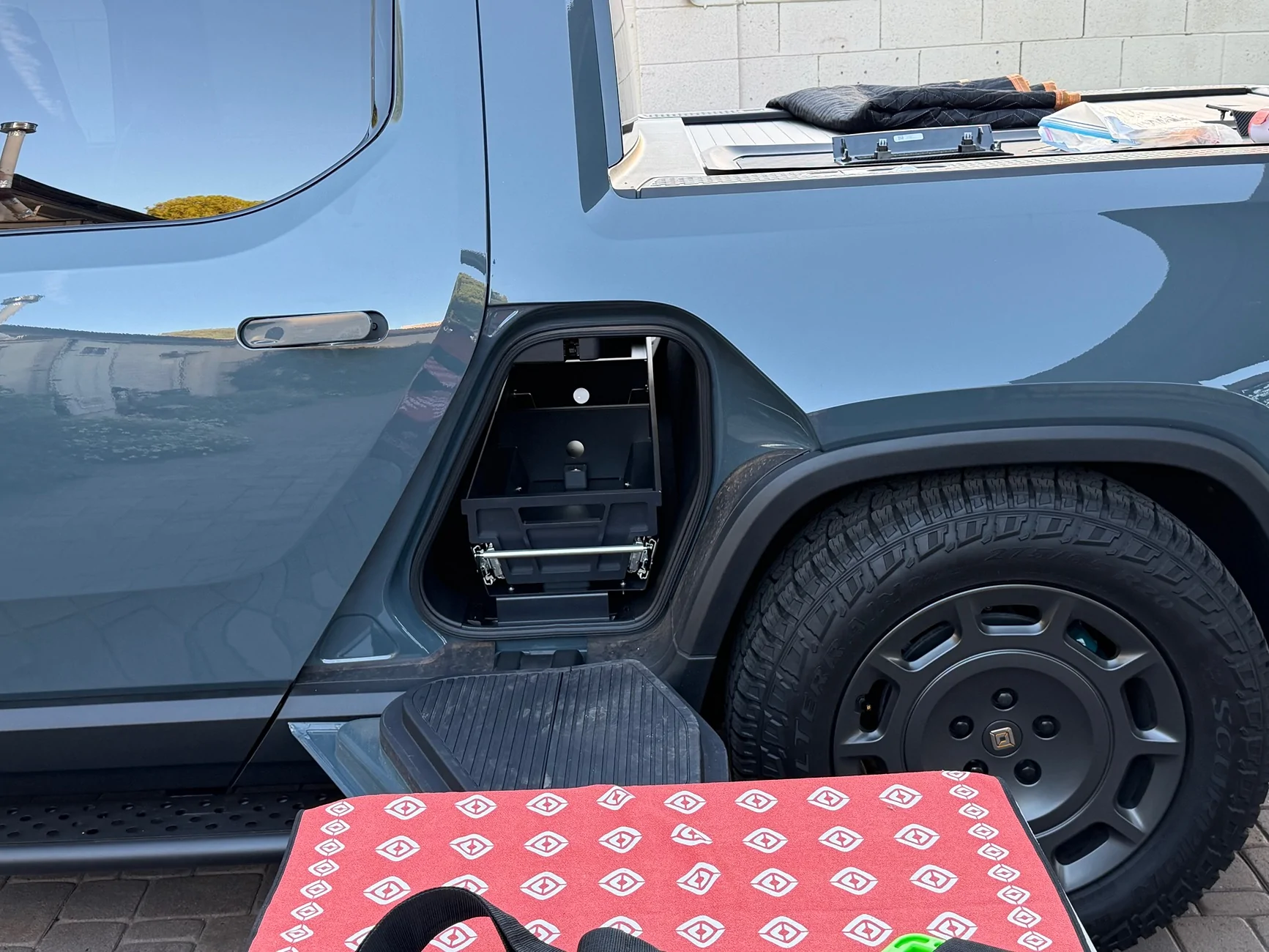 Rivian R1T R1S Boxgods (Rivian Aftermarket Group) Gear Tunnel Slide Out Utility Tray Install & Review IMG_0661