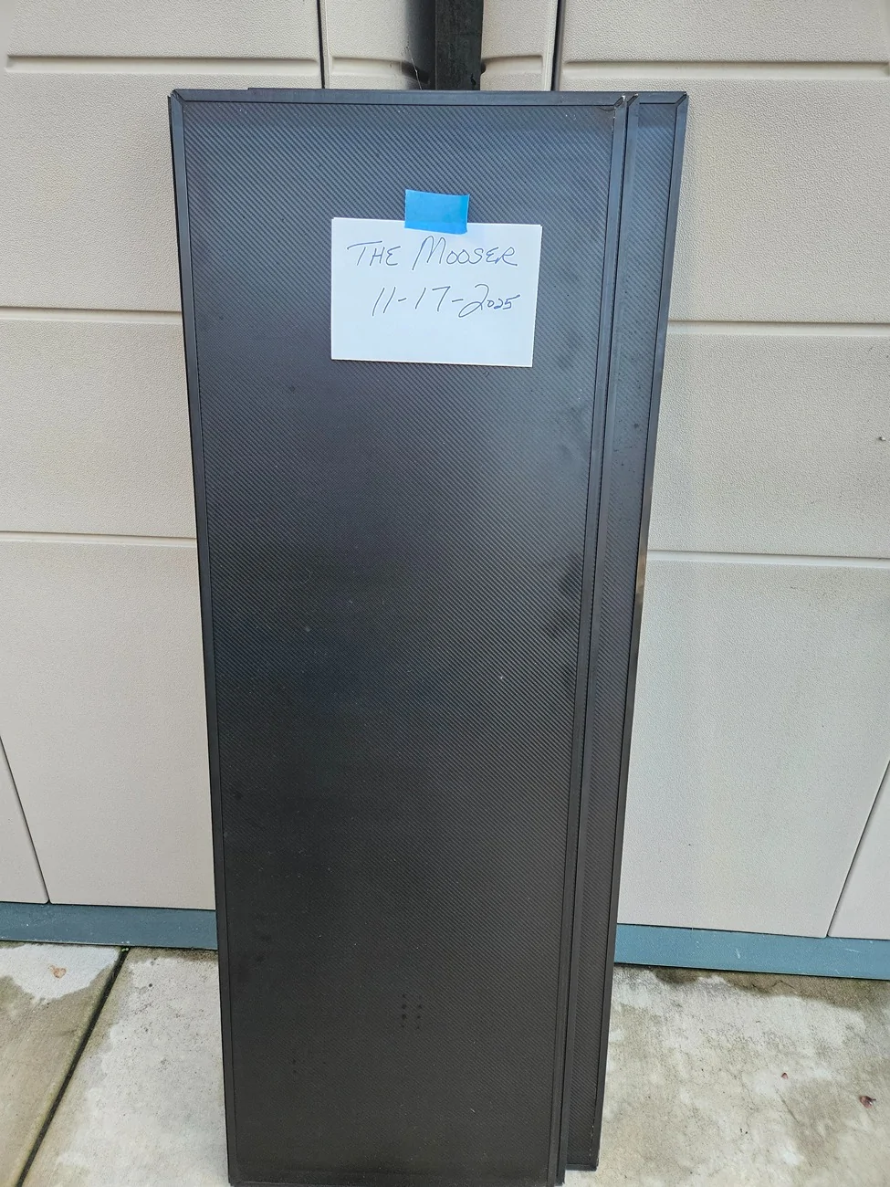 Rivian R1T R1S Tail Lidz Tonneau Cover, San Diego 20251116_161122
