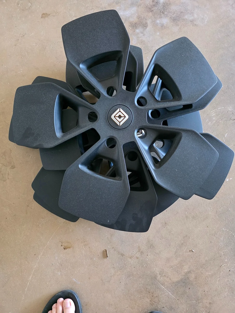 Rivian R1T R1S 4 x 21" wheels with garbage tires $500 20251121_161328