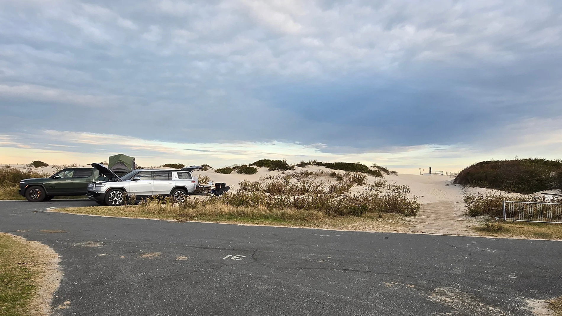 Rivian R1T R1S My First time Camping(ever) in my Rivian with the Mid-Atlantic Club on Assateage Island 20251114_155614