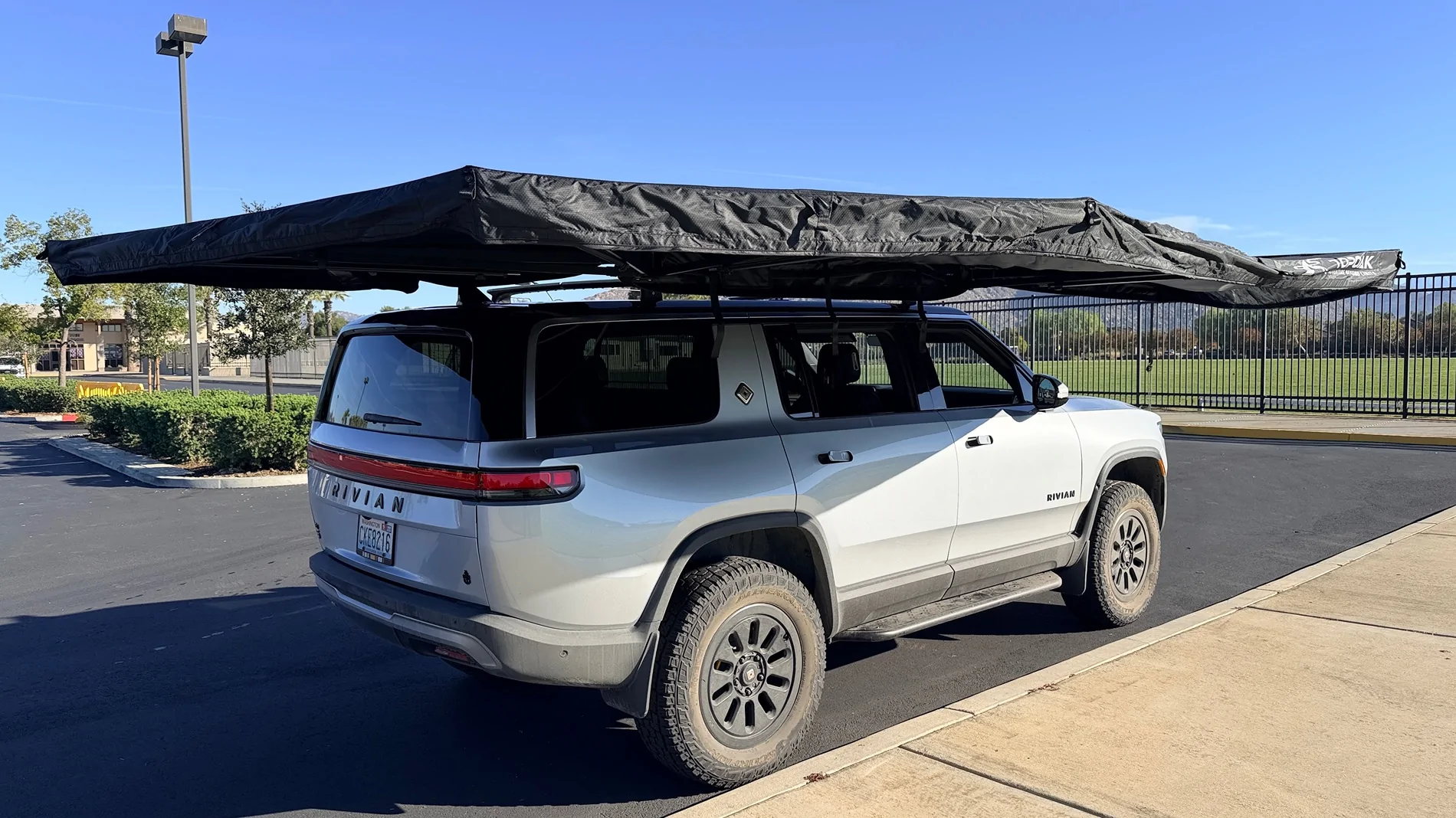 Rivian R1T R1S R1S OEM Crossbar and RTT + Awning - questions IMG_4183