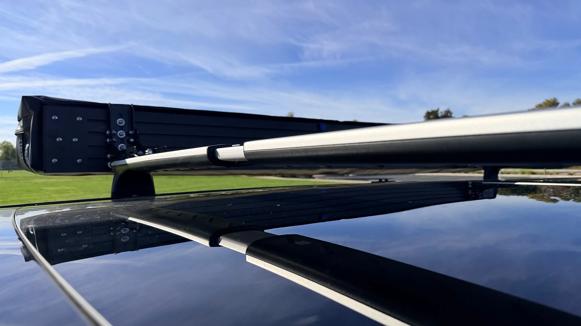 Rivian R1T R1S R1S OEM Crossbar and RTT + Awning - questions IMG_4251