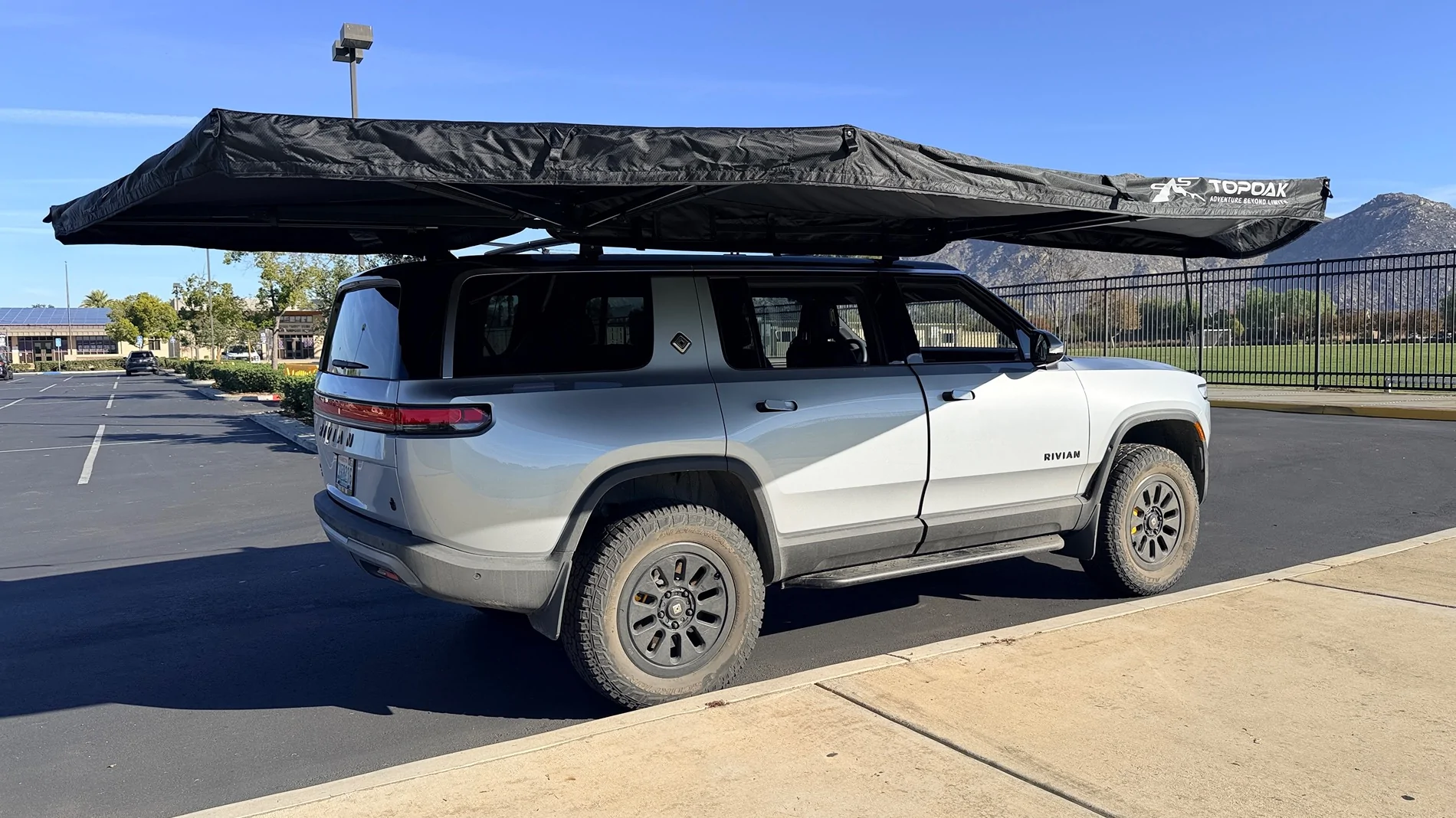 Rivian R1T R1S R1S OEM Crossbar and RTT + Awning - questions IMG_4230
