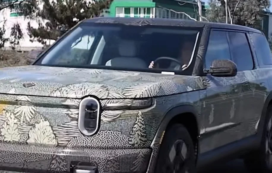 Rivian R1T R1S Rivian May Be Much Closer to FSD Than You Think IMG_6865