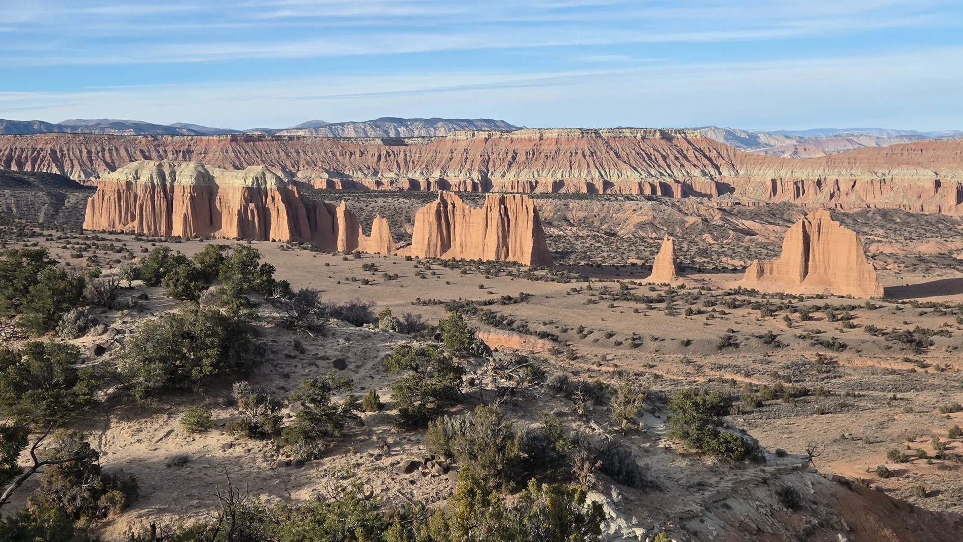 Rivian R1T R1S Thanksgiving trip around Capitol Reef 20251129_152048