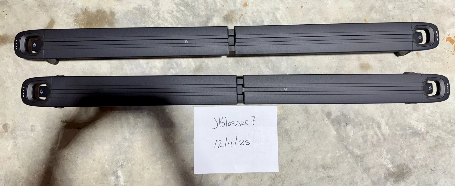 Rivian R1T R1S Pending- Rivian oem black cross bars IMG_1590
