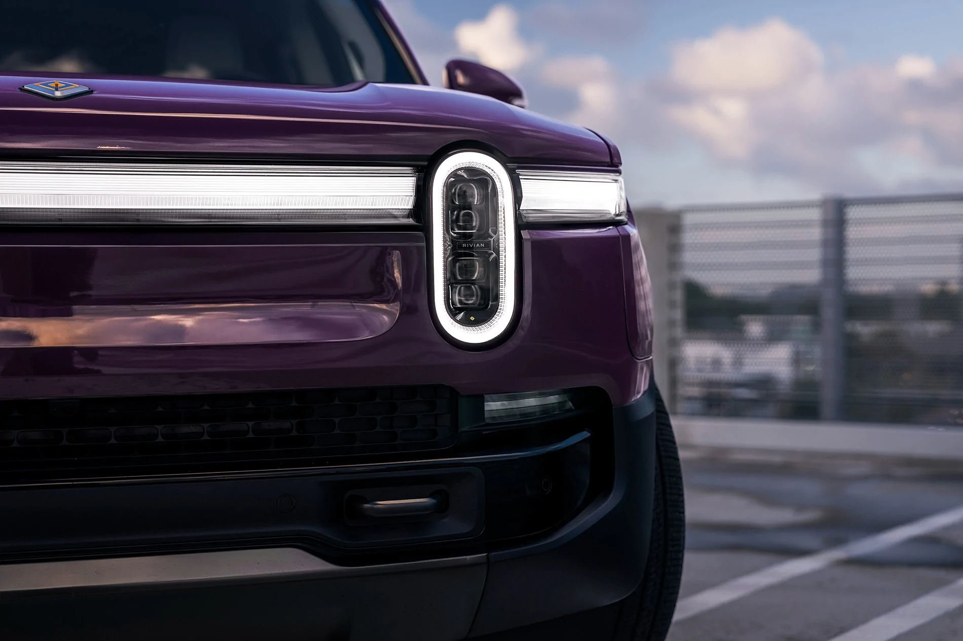 Rivian R1T R1S "Borealis" purple limited-edition paint color revealed! Borealis Purple Rivian R1S 2