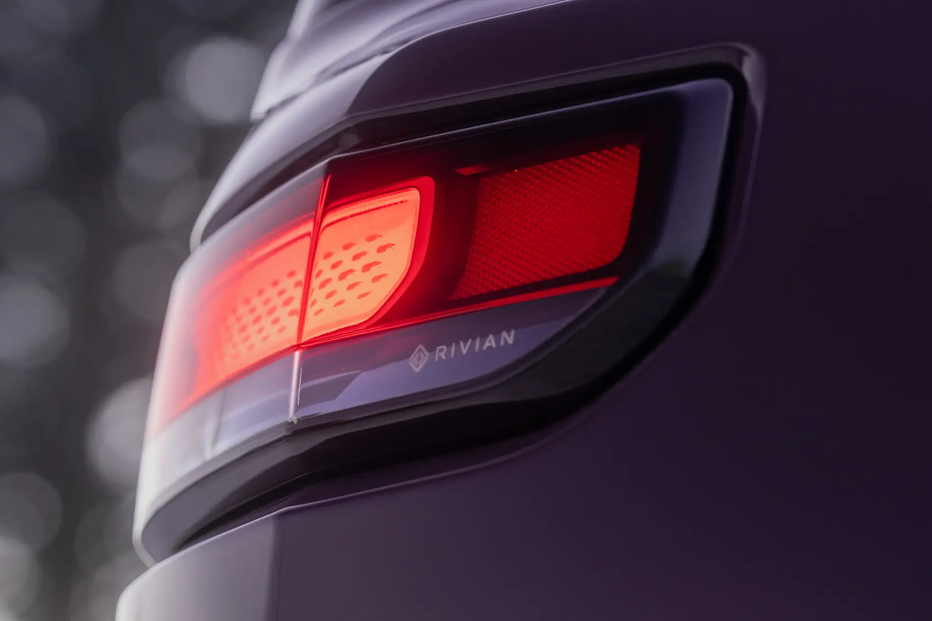 Rivian R1T R1S "Borealis" purple limited-edition paint color revealed! 1765075079460-lk