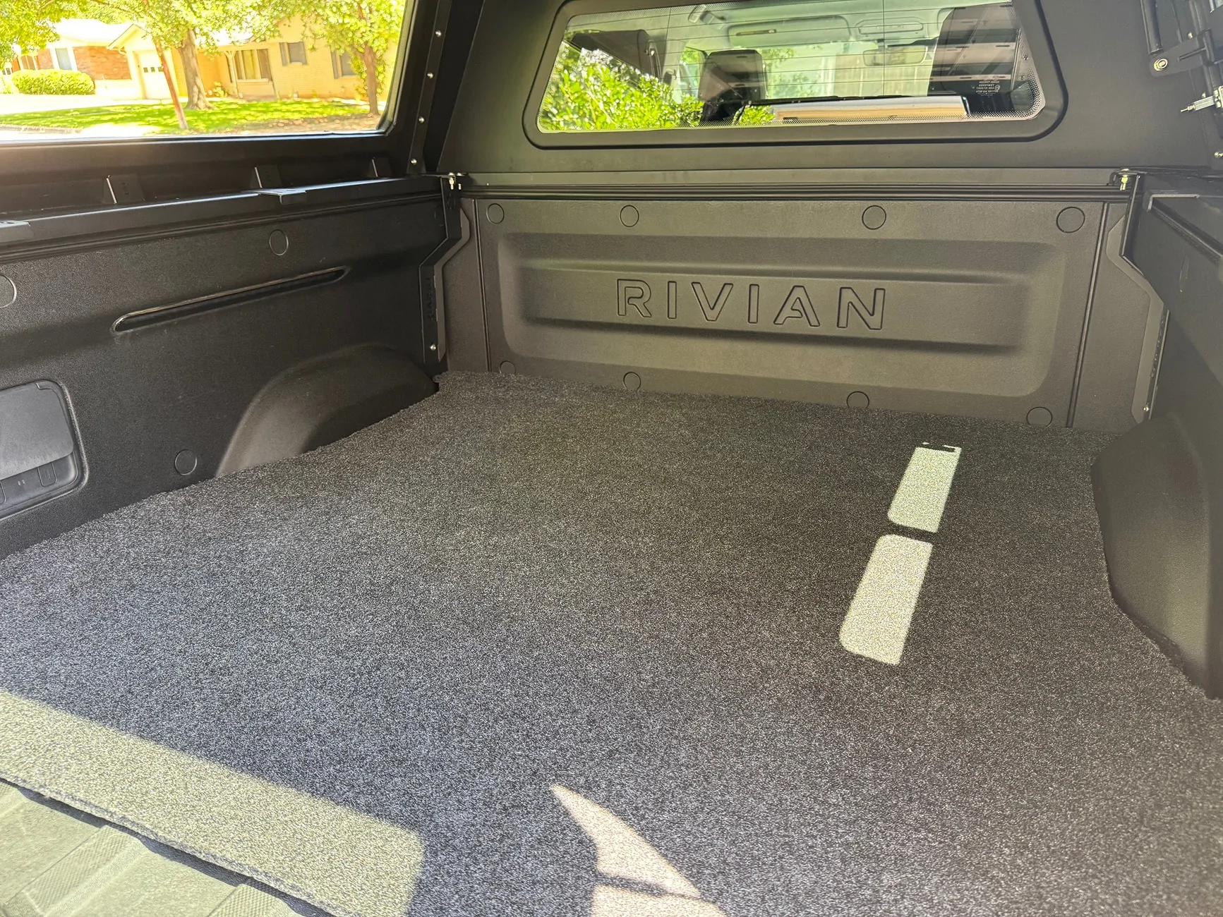 Rivian R1T R1S Need a bed mat that's rugged, thick and heavy IMG_6284