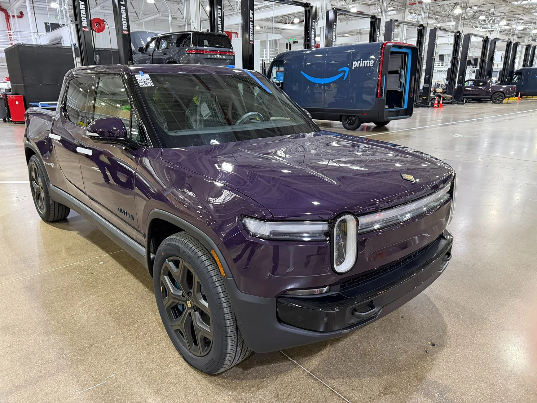Rivian R1T R1S "Borealis" purple limited-edition paint color revealed! Borealis purple Rivian R1T Normal Plant 3