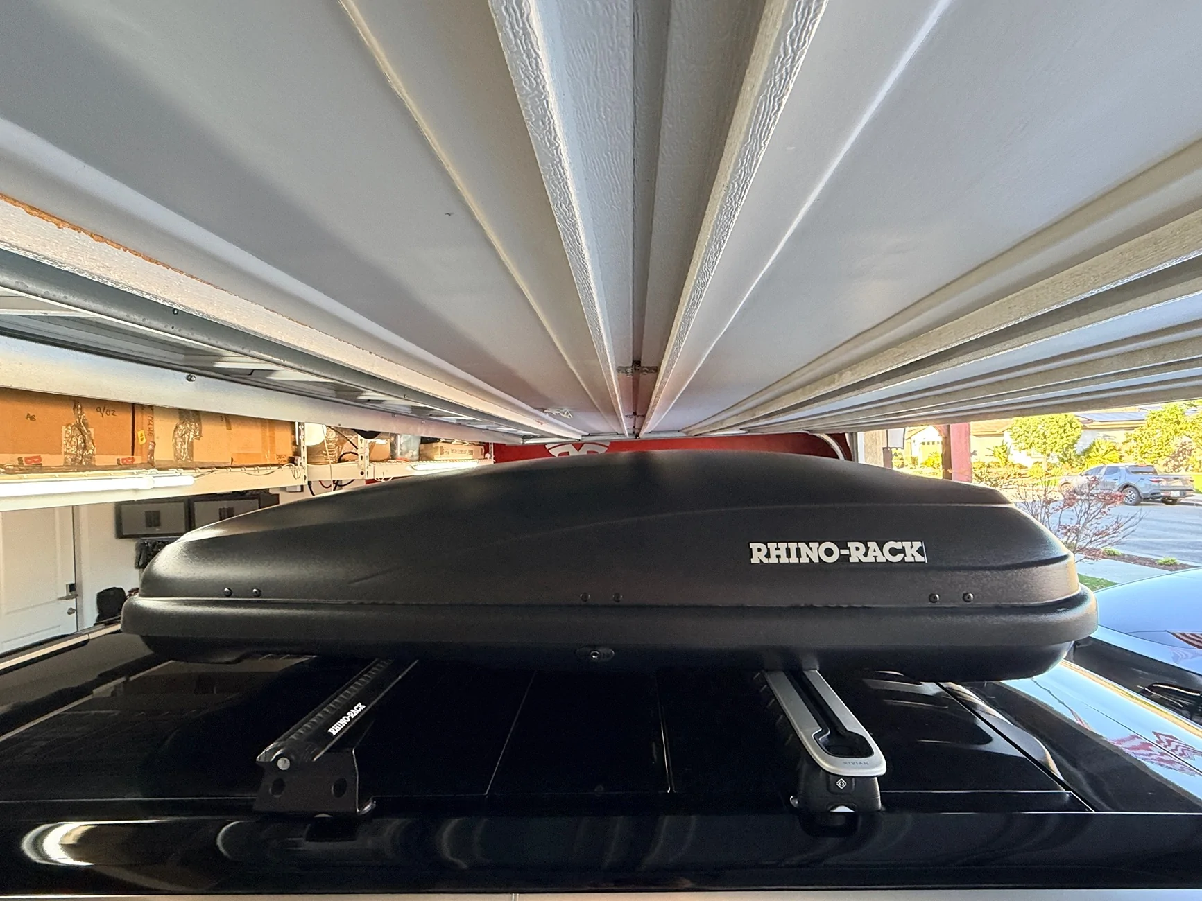 Rivian R1T R1S R1S OEM Crossbar and RTT + Awning - questions IMG_4388