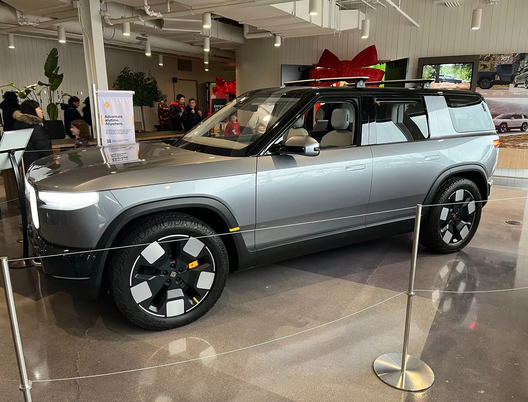 Rivian R1T R1S Gunmetal/Gray/Silver R2 on display Gunmetal:Gray:Silver R2 on display at Normal factory 7