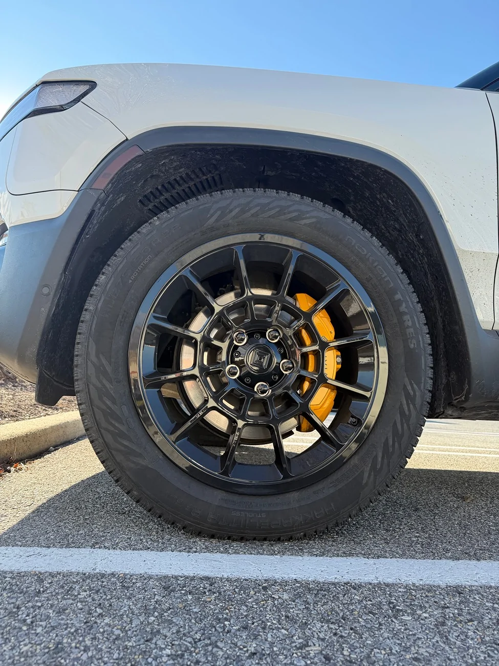 Rivian R1T R1S Snow Tires - Hakka R5 vs R5 EV? IMG_0408