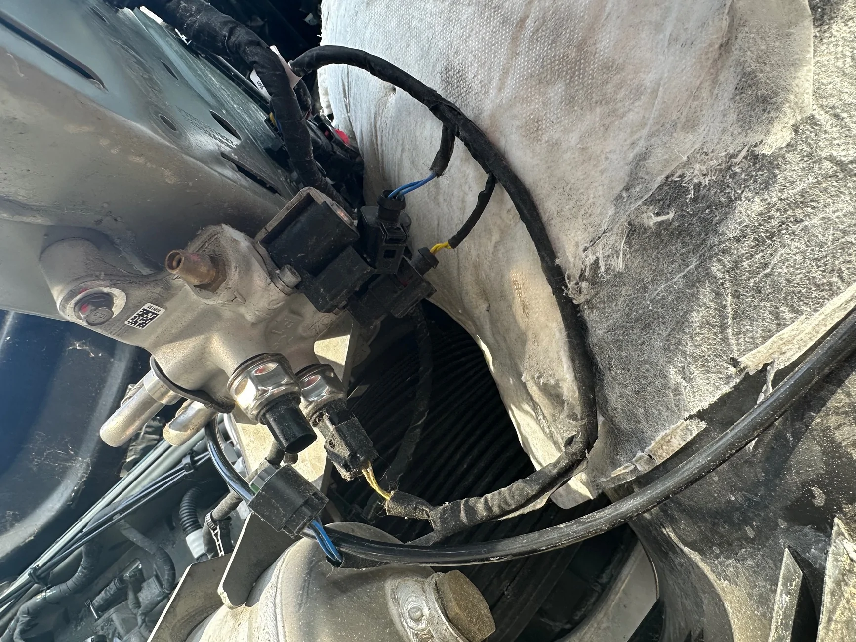 Rivian R1T R1S Rear suspension damage IMG_1993