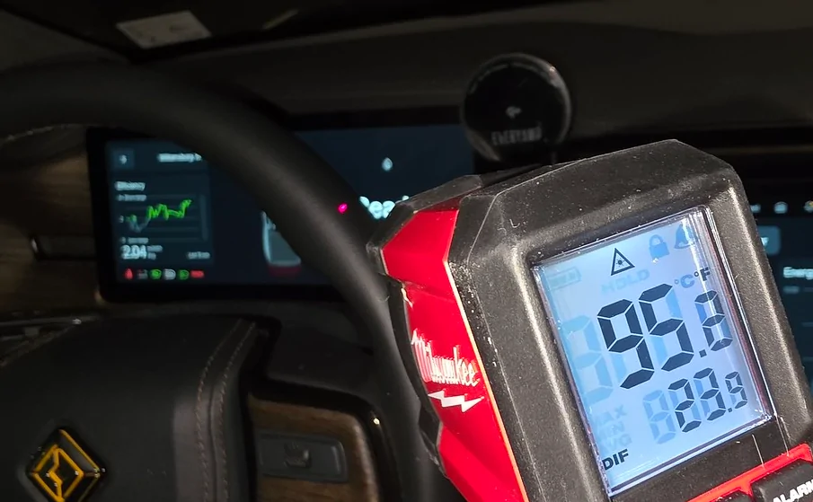 Rivian R1T R1S Heated steering wheel? How warm is it supposed to be? 1765929711067-iq