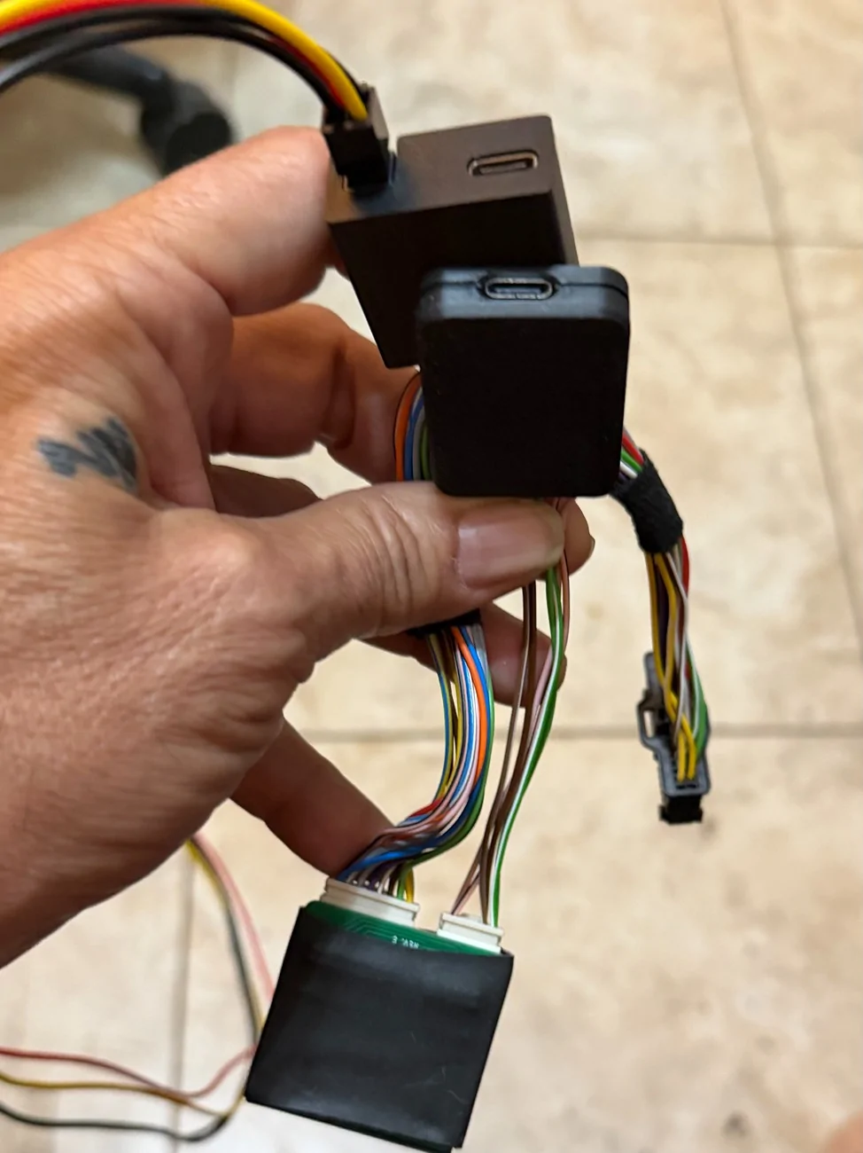 Rivian R1T R1S Comma 4 Four released 1766079929345-qz
