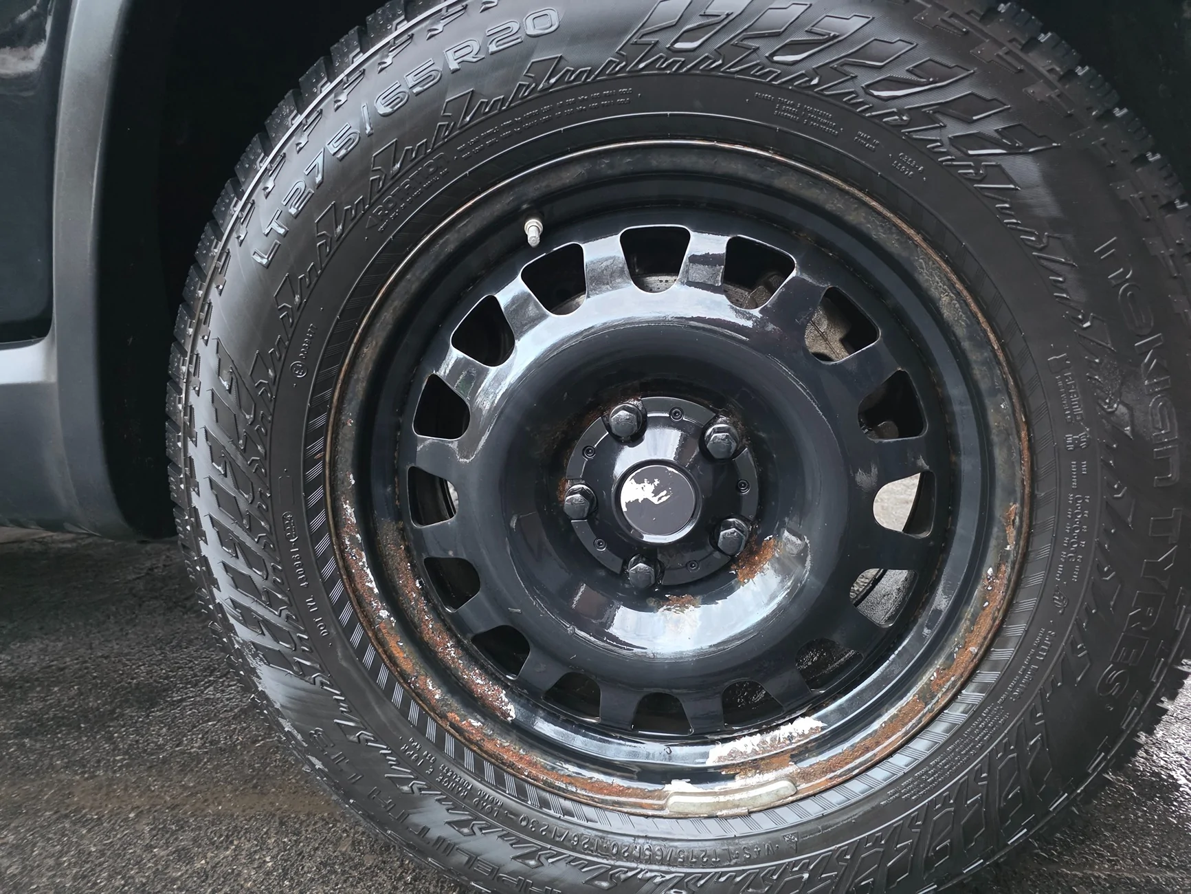 Rivian R1T R1S Edit: Excellent customer service experience from EV Sportline after wheels started rusting 20251218_162219